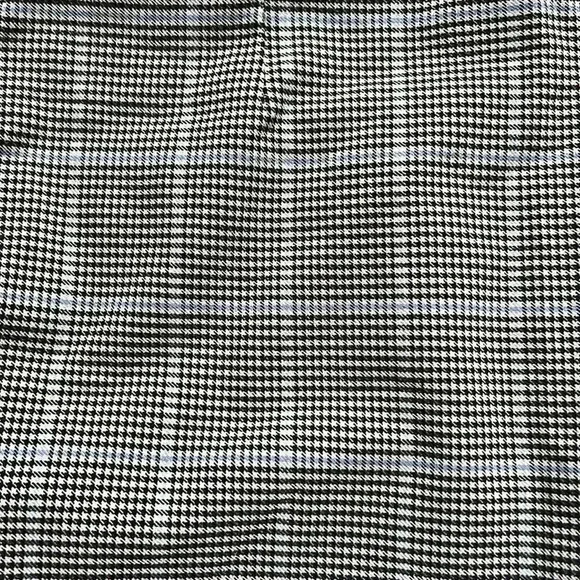 ✨🆕dynamite🆕✨ | Elle blue  plaid mini skirt - Picture 5 of 10
